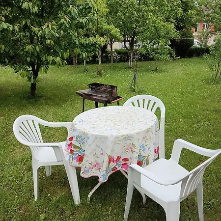 Apartment Urban Oasis In Cazin